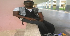 Carmelnkongolo 31 anos Sou de Luanda/Luanda, Procuro Namoro com Mulher